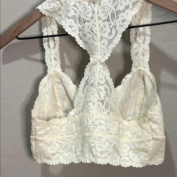 Free People Intimately Pink and Cream Lace Bralettes Bras Bundle Like New Medium - Picture 10 of 15